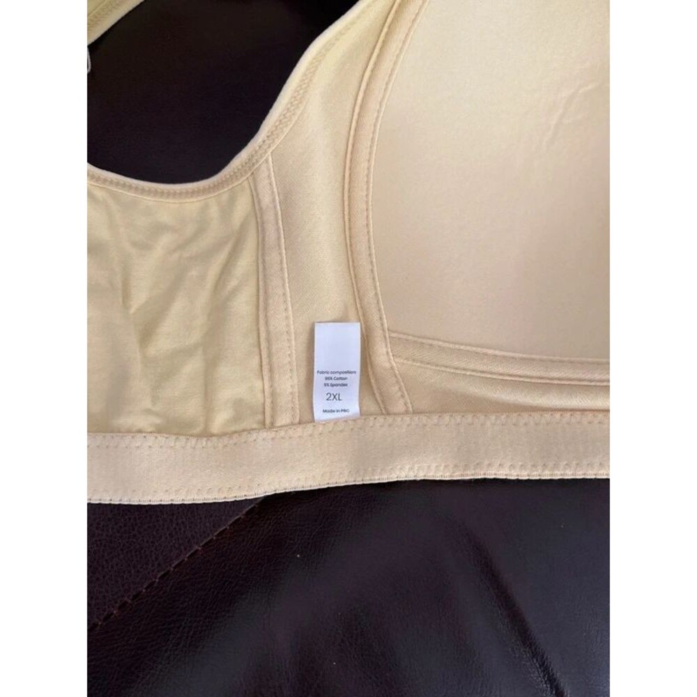 NWT Daisy front-snap sports bra - Picture 4 of 6
